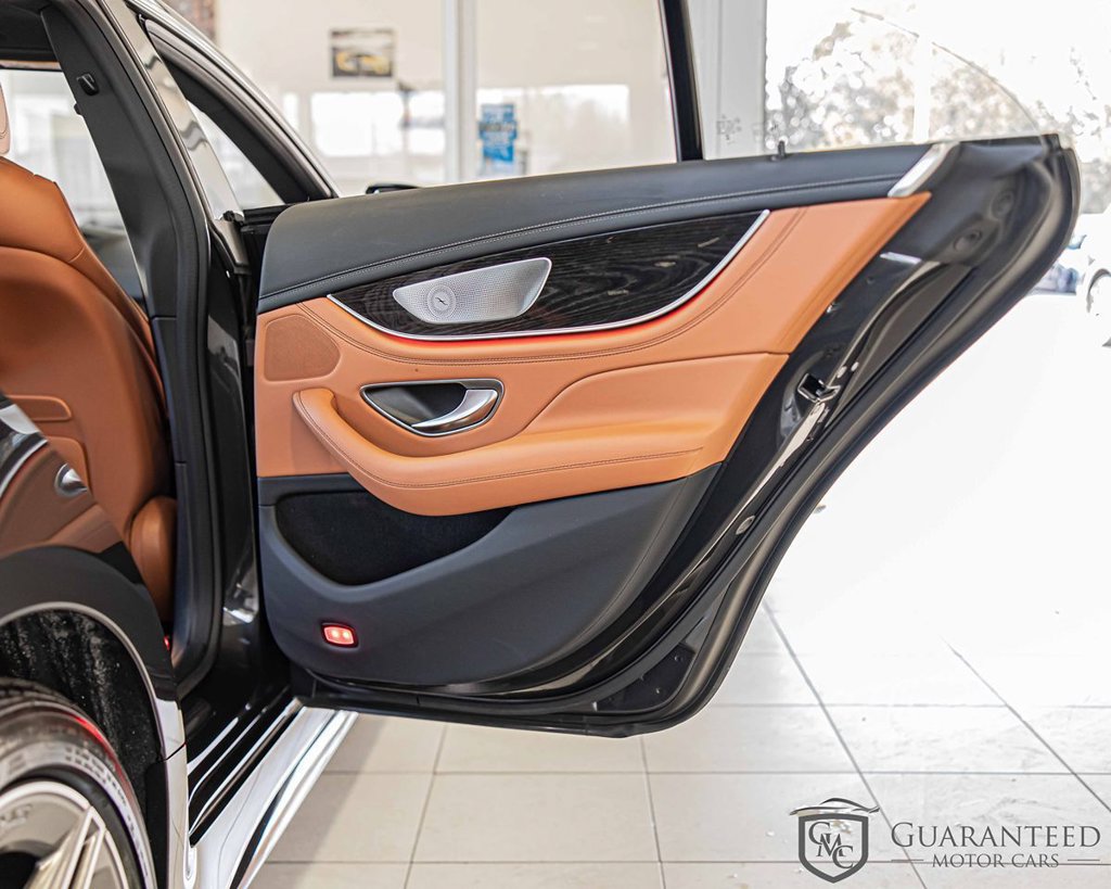 Photo 48 of this Mercedes-Benz CLS 450