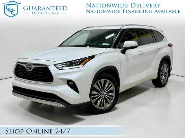 White (Wind Chill Pearl) 2022 Toyota Highlander Platinum AWD SUV / Crossover All-Wheel Drive Automatic