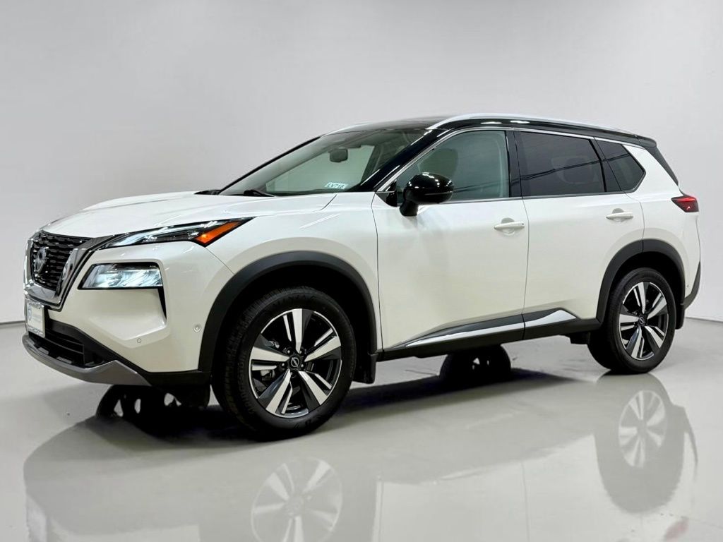 Photo 4 of this Nissan Rogue