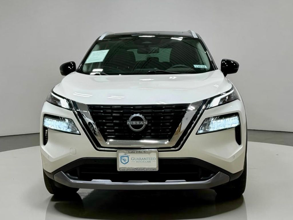 Photo 6 of this Nissan Rogue