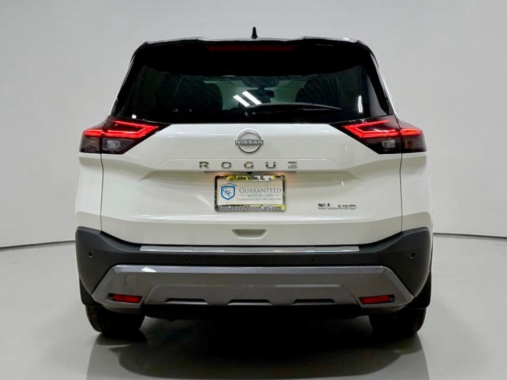 Photo 20 of this Nissan Rogue