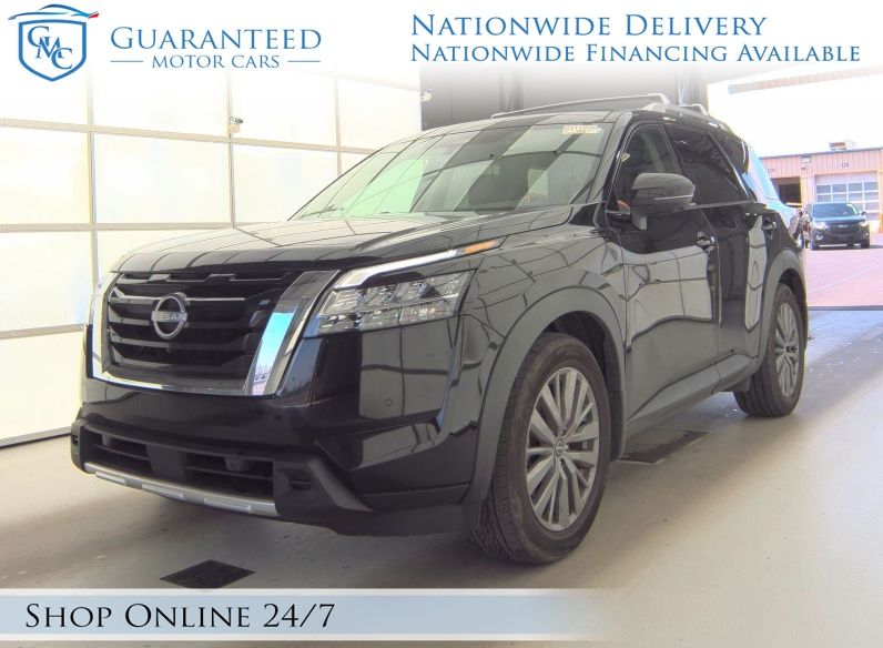 2023 Nissan Pathfinder SL 4WD's photo