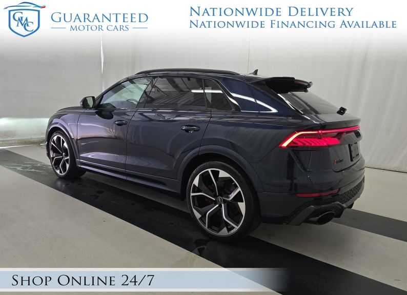 2024 Audi RS Q8 -'s photo