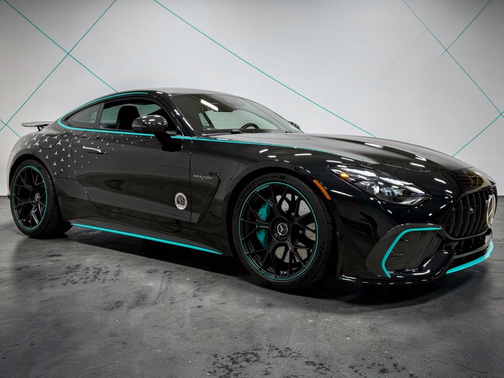 Photo 2 of this Mercedes-Benz AMG GT 63 Pro