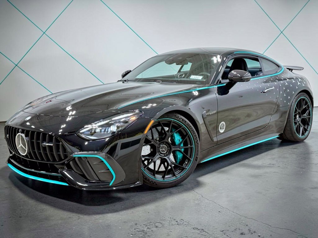 Photo 3 of this Mercedes-Benz AMG GT 63 Pro