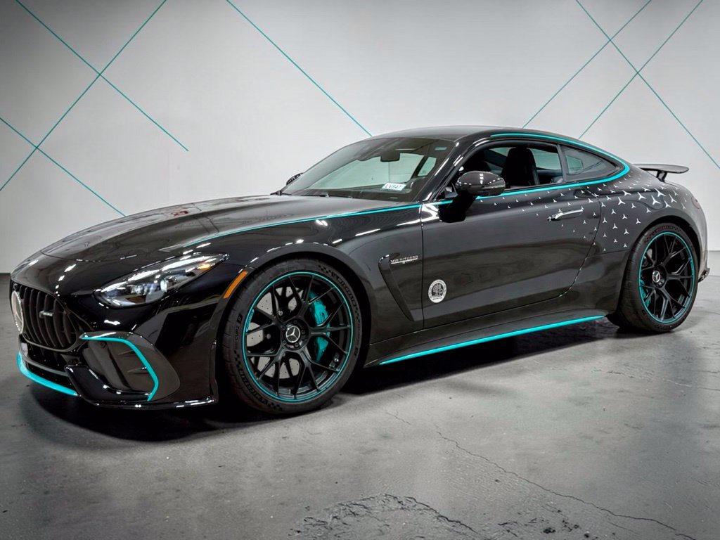 Photo 9 of this Mercedes-Benz AMG GT 63 Pro
