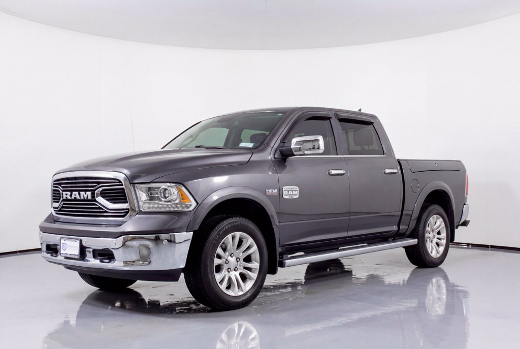 Photo 14 of this Ram 1500