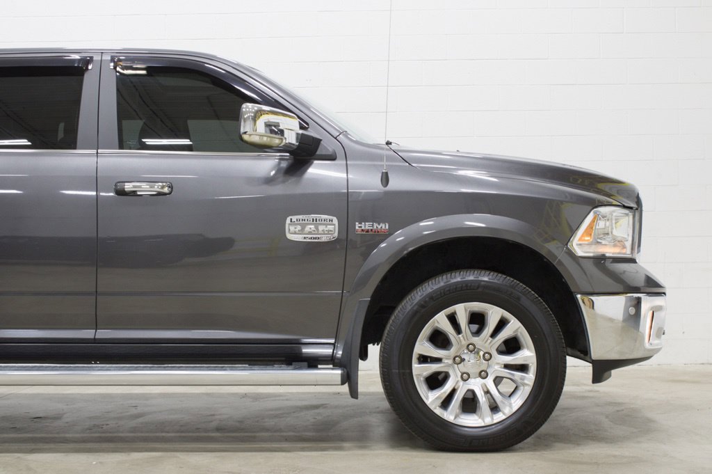 Photo 17 of this Ram 1500
