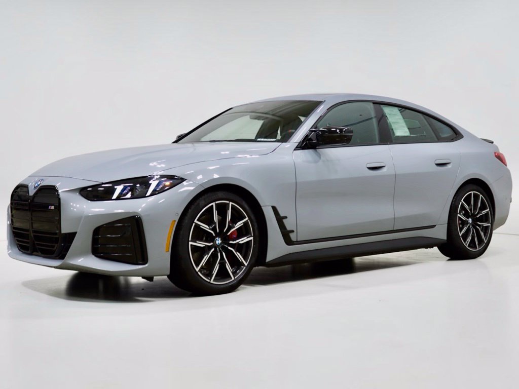 Photo 3 of this BMW i4