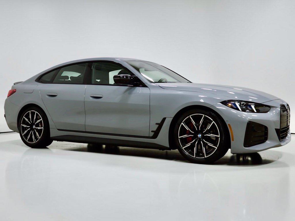 Photo 10 of this BMW i4