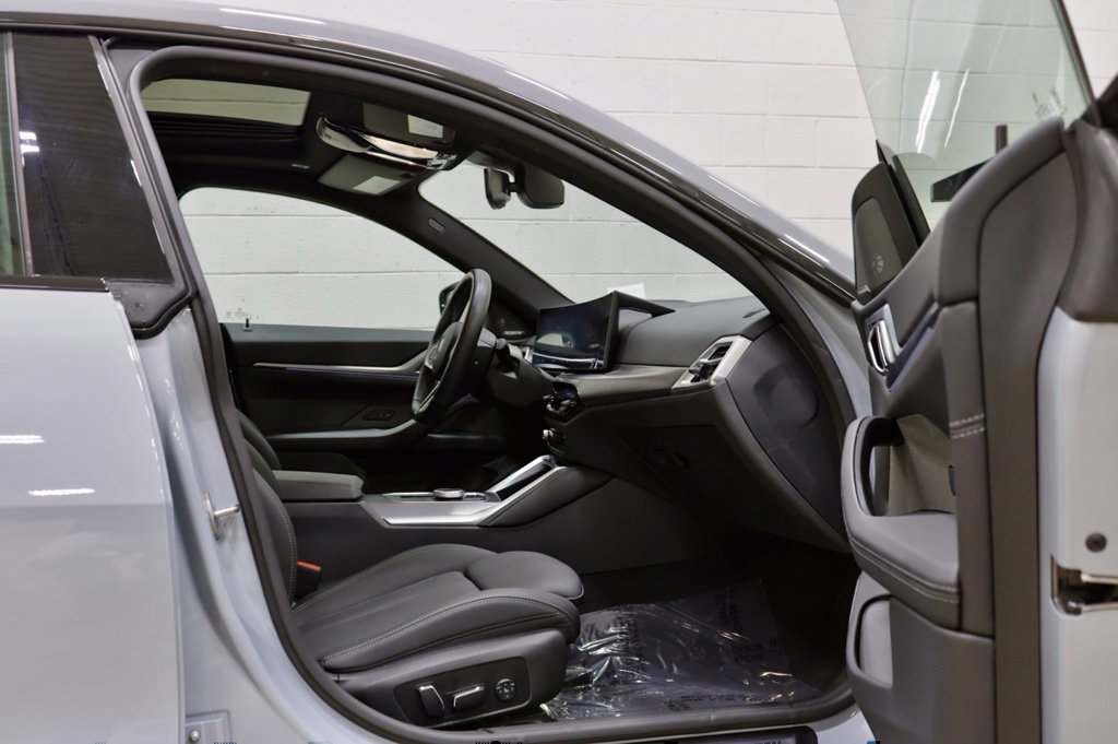 Photo 43 of this BMW i4