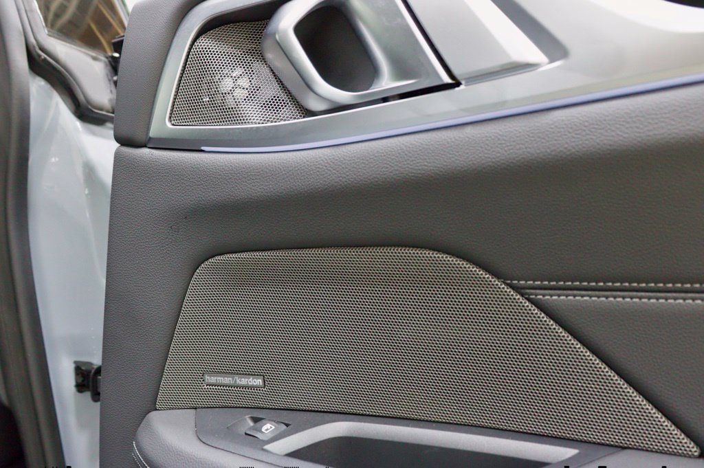 Photo 49 of this BMW i4