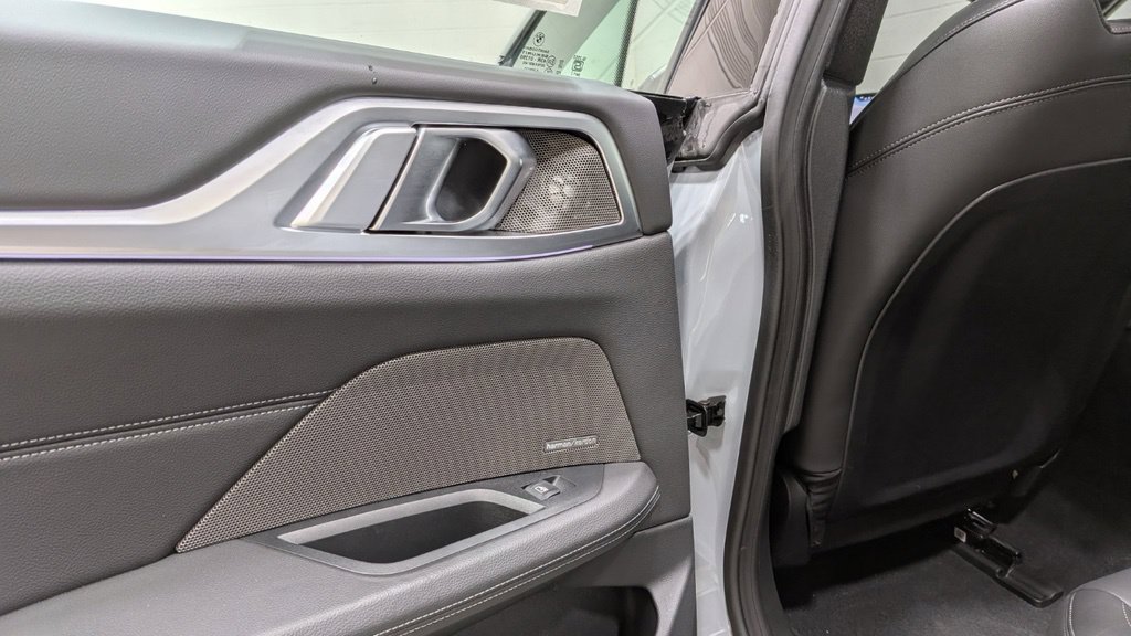 Photo 53 of this BMW i4