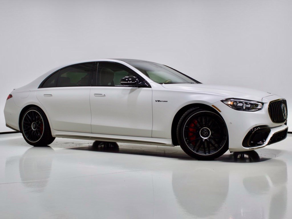 Photo 6 of this Mercedes-Benz AMG S 63 E