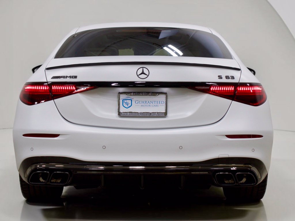 Photo 13 of this Mercedes-Benz AMG S 63 E