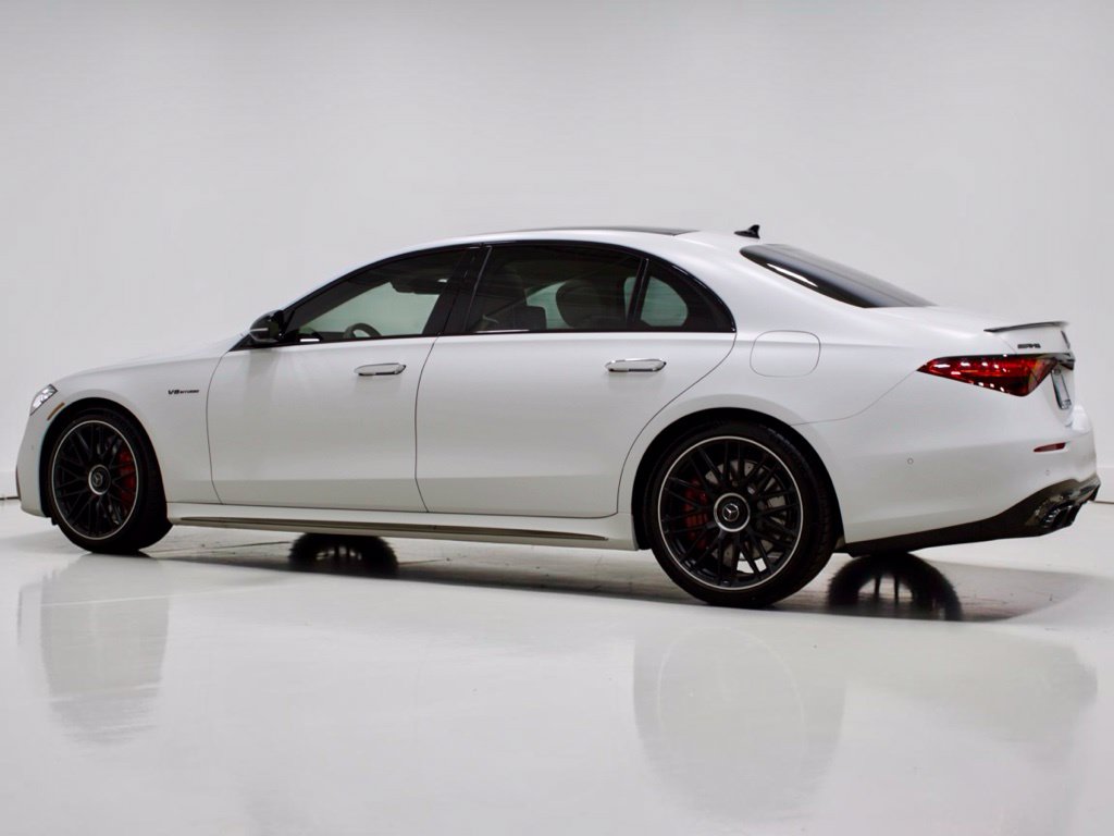Photo 19 of this Mercedes-Benz AMG S 63 E