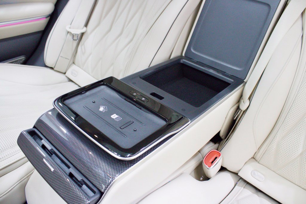 Photo 37 of this Mercedes-Benz AMG S 63 E