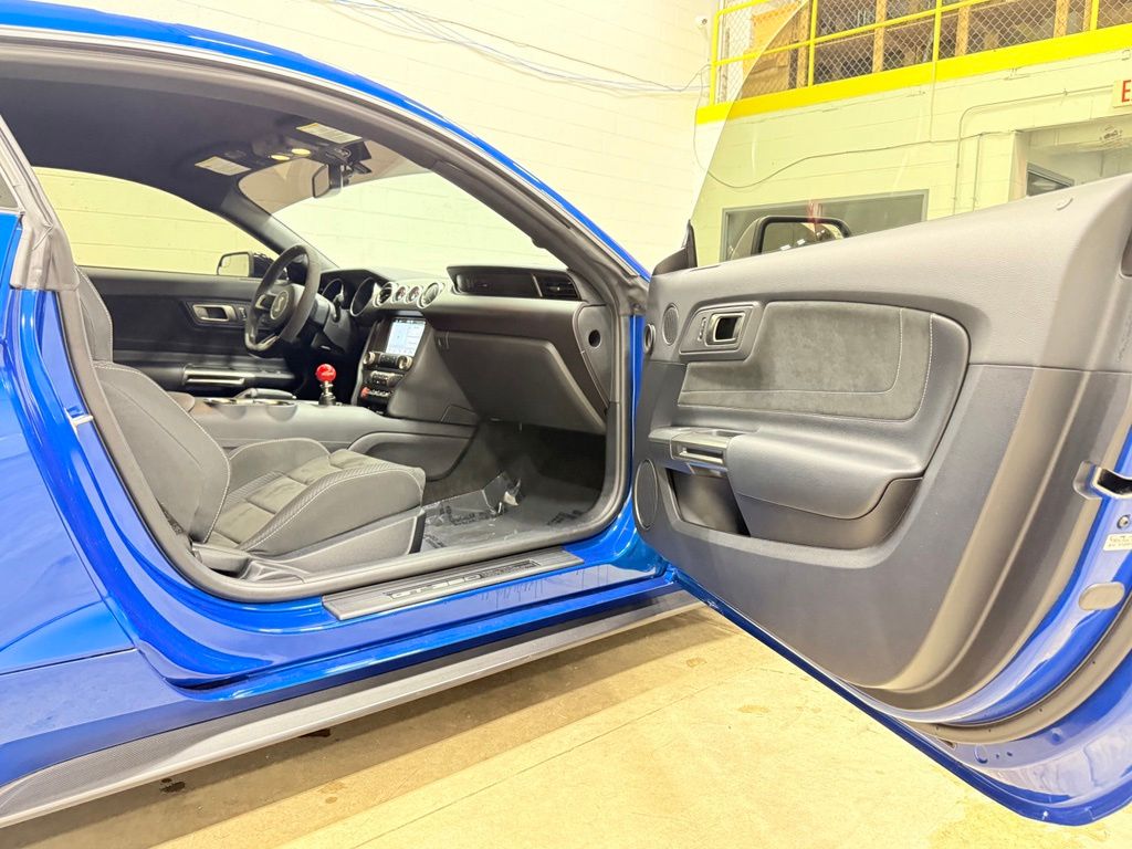 Photo 42 of this Ford Mustang