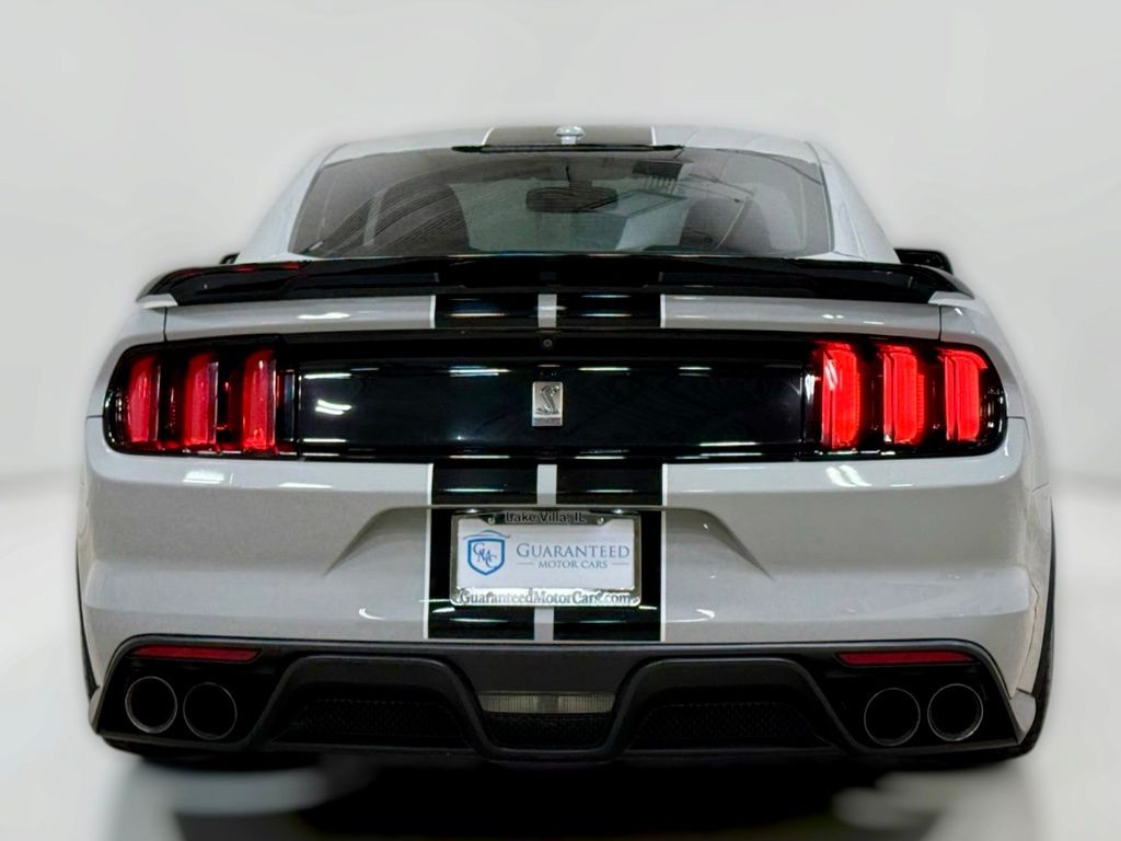 Photo 23 of this Ford Mustang
