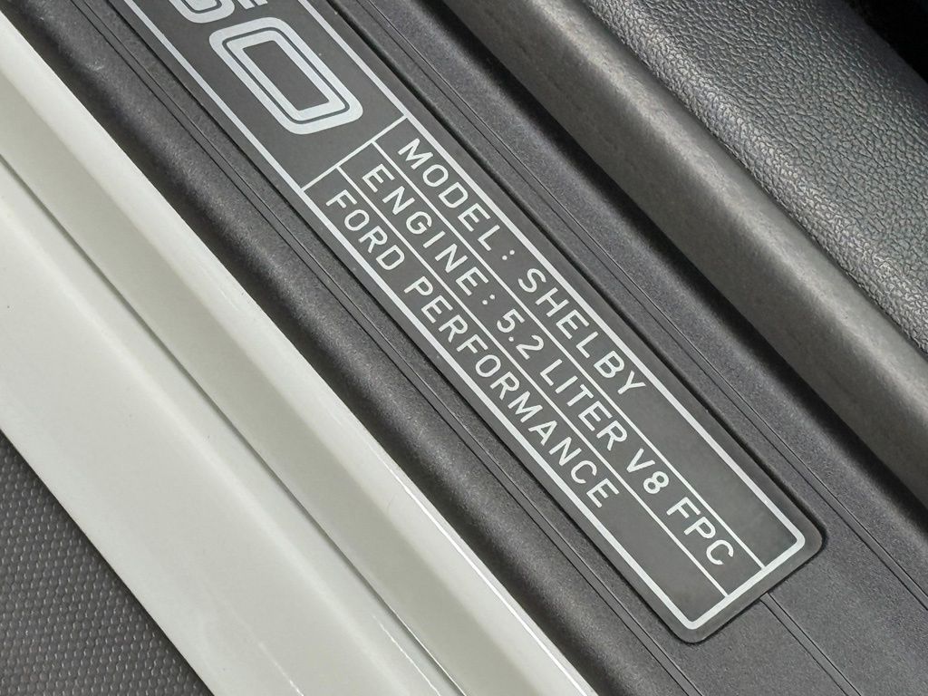 Photo 34 of this Ford Mustang