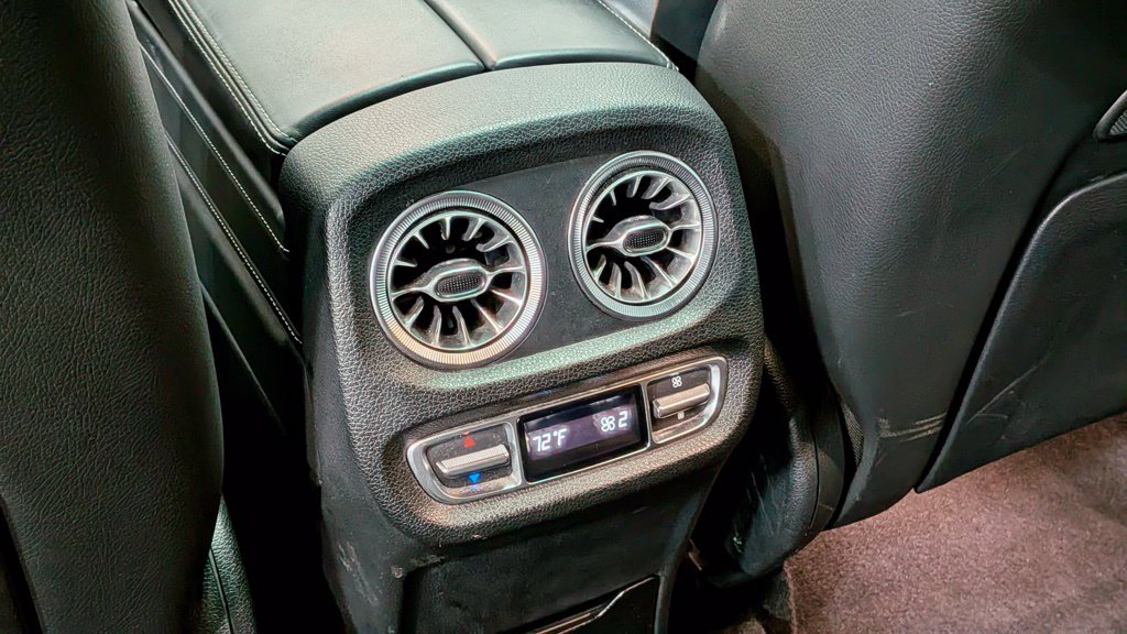 Photo 58 of this Mercedes-Benz AMG G 63