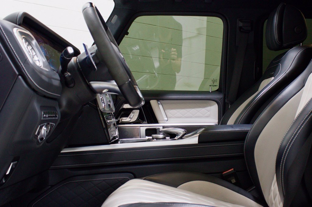 Photo 22 of this Mercedes-Benz AMG G 63