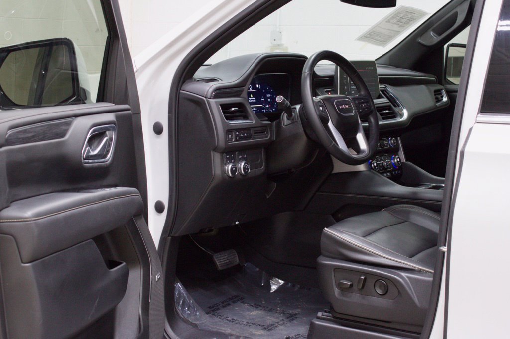 Photo 21 of this GMC Yukon