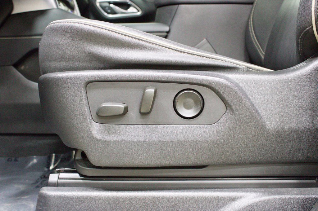 Photo 25 of this GMC Yukon