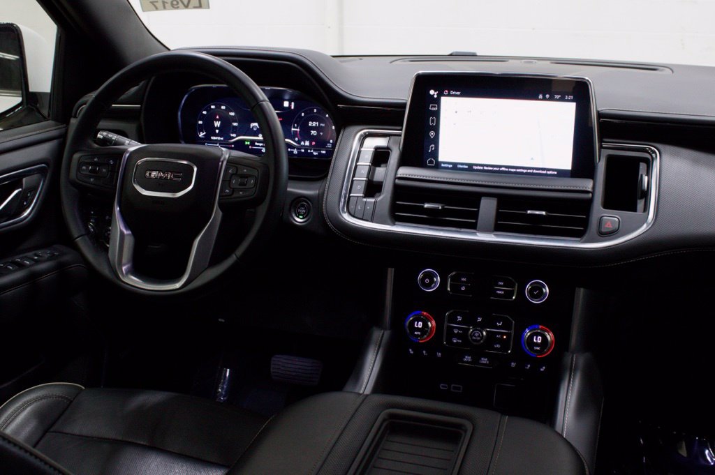 Photo 33 of this GMC Yukon
