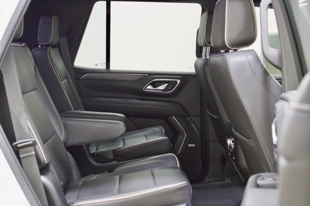 Photo 37 of this GMC Yukon