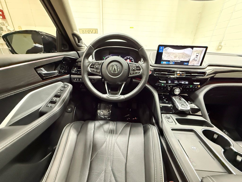 Photo 38 of this Acura MDX