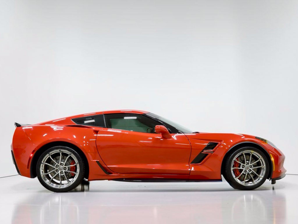 Photo 10 of this Chevrolet Corvette