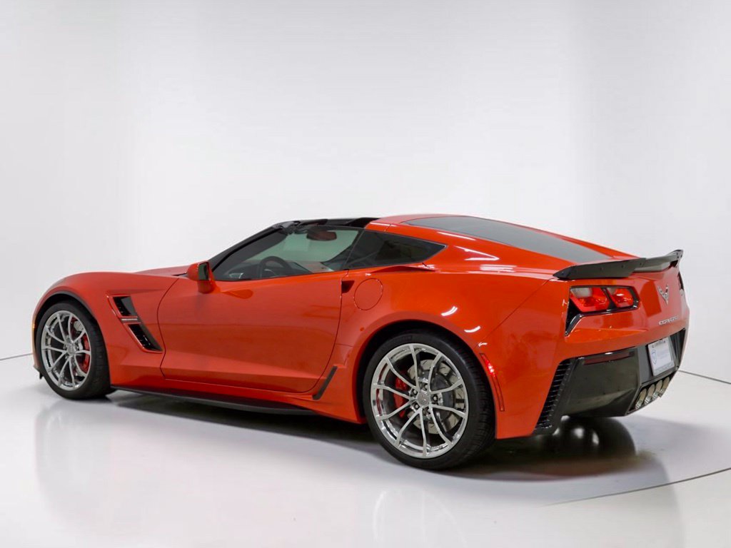 Photo 21 of this Chevrolet Corvette