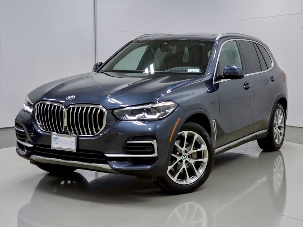 Photo 2 of this BMW X5