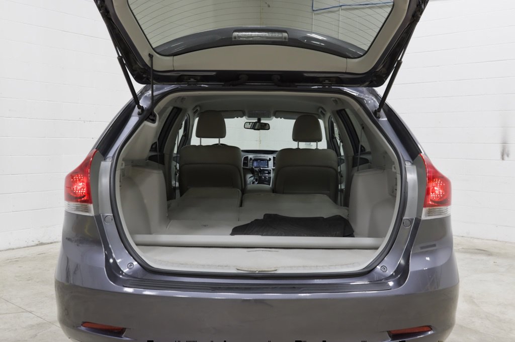 Photo 13 of this Toyota Venza