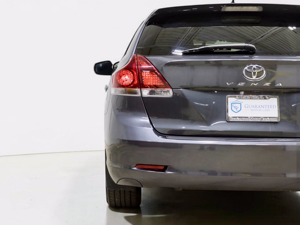 Photo 18 of this Toyota Venza