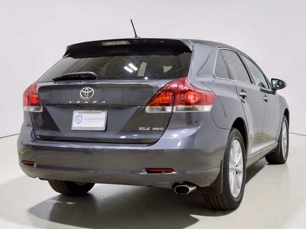 Photo 20 of this Toyota Venza