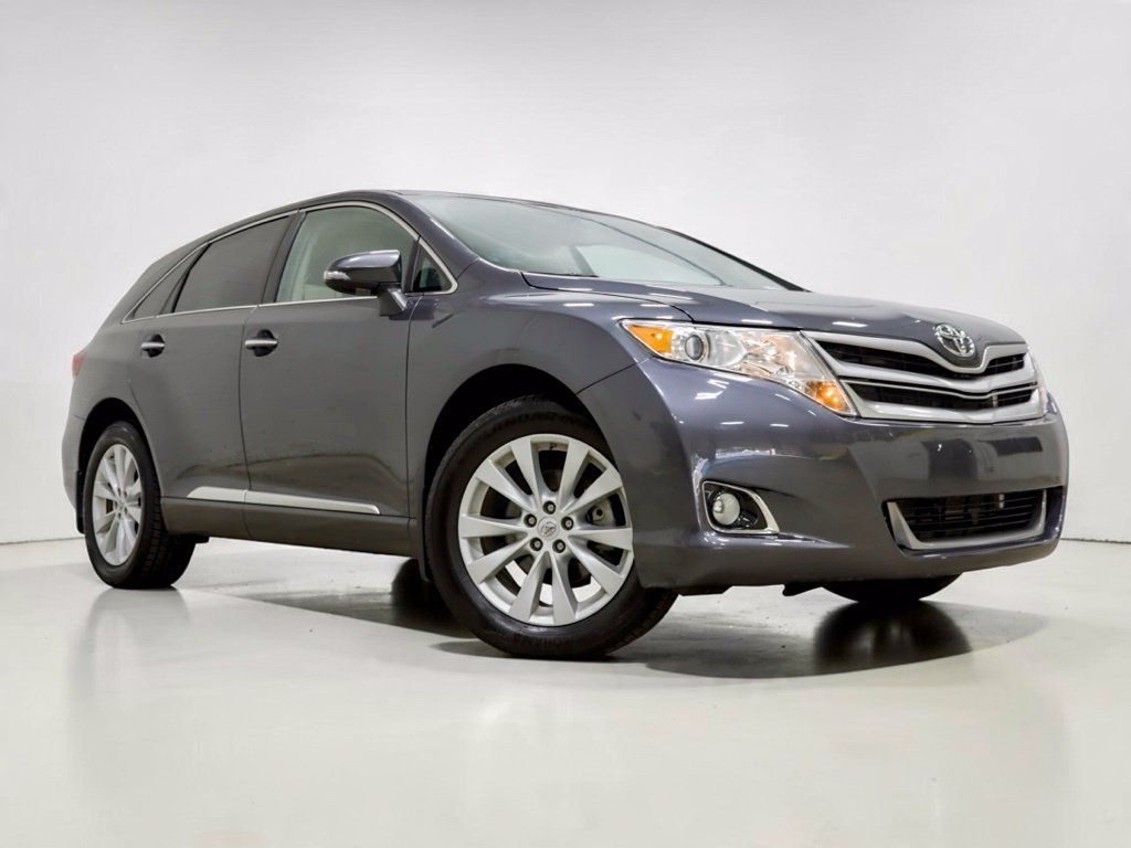 Photo 26 of this Toyota Venza