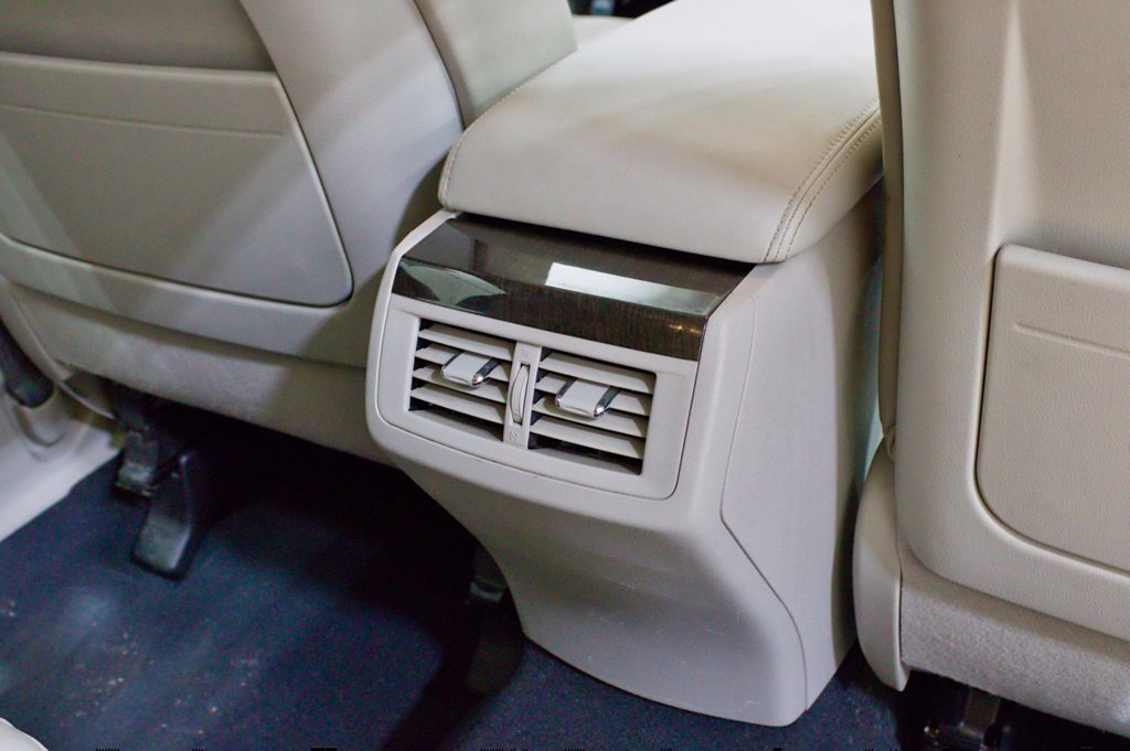 Photo 44 of this Toyota Venza