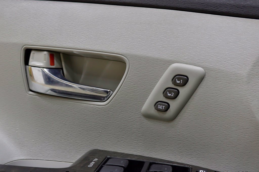 Photo 61 of this Toyota Venza