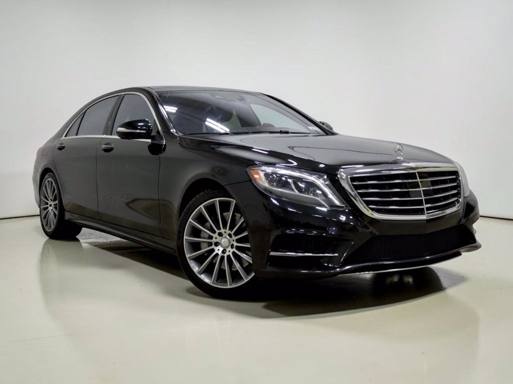 Photo 13 of this Mercedes-Benz S 550