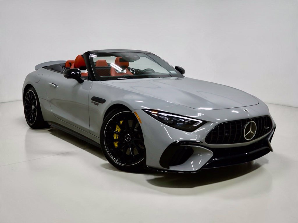 Photo 7 of this Mercedes-Benz AMG SL 63