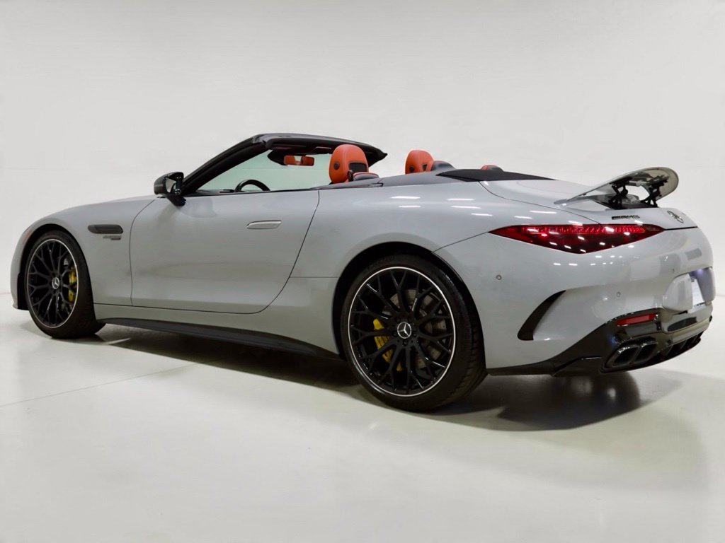 Photo 22 of this Mercedes-Benz AMG SL 63
