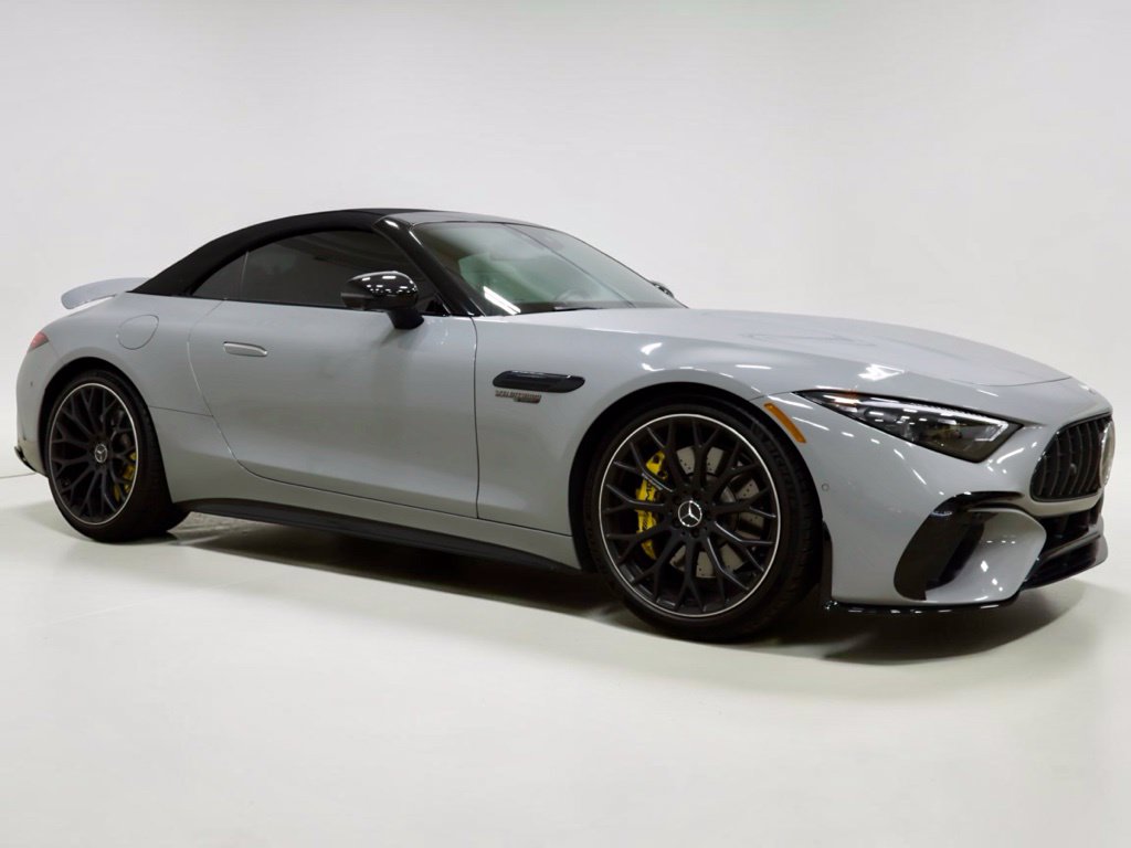 Photo 27 of this Mercedes-Benz AMG SL 63