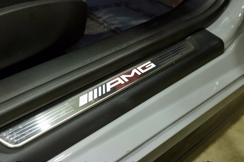 Photo 68 of this Mercedes-Benz AMG SL 63