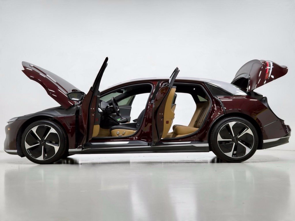 Photo 6 of this Lucid Air