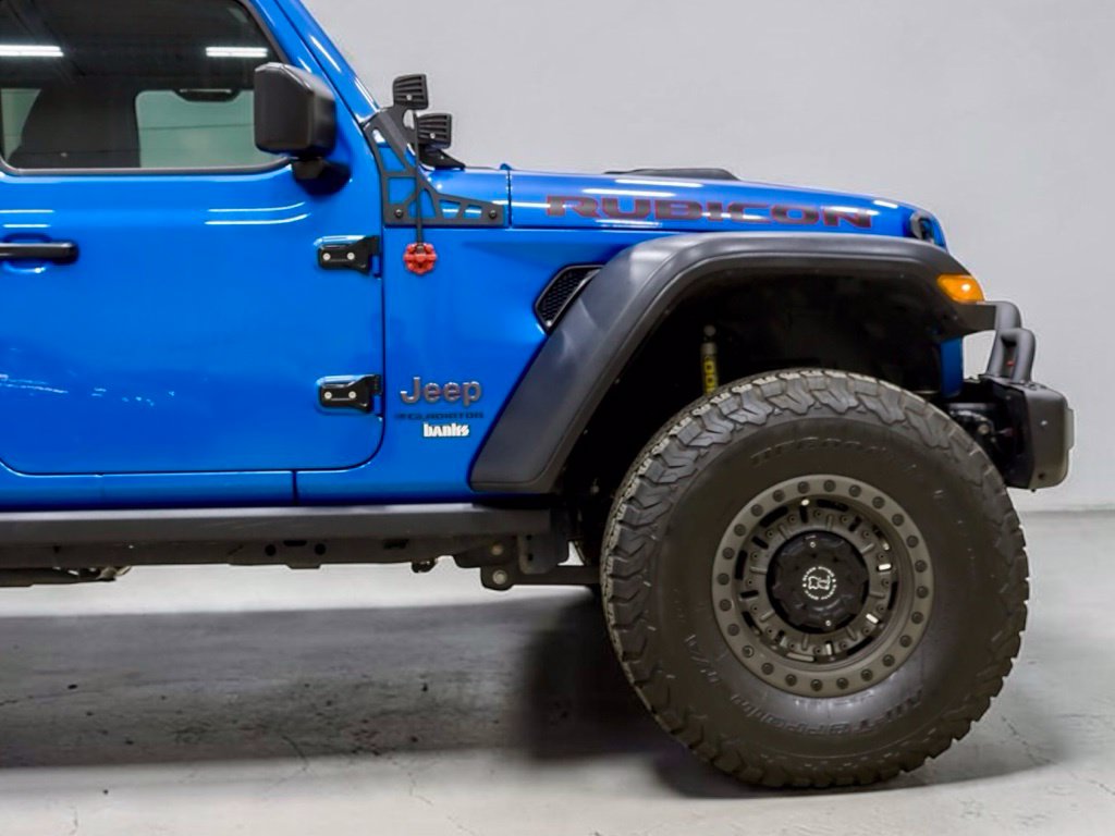 Photo 15 of this Jeep Gladiator