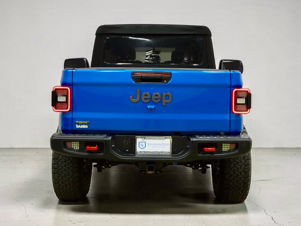 Photo 20 of this Jeep Gladiator