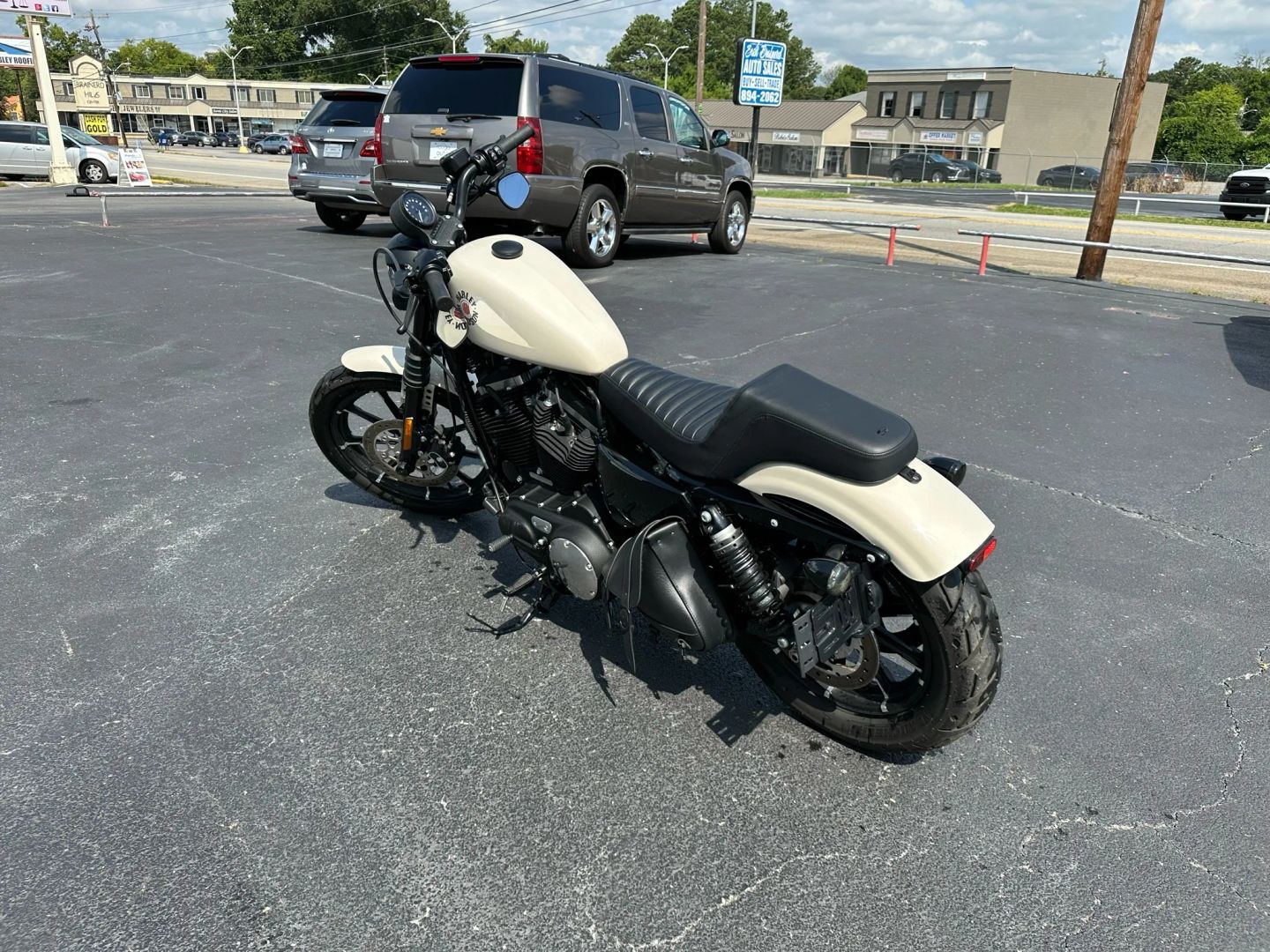 Sold 2022 Harley-Davidson Sportster Iron 883 in Chattanooga