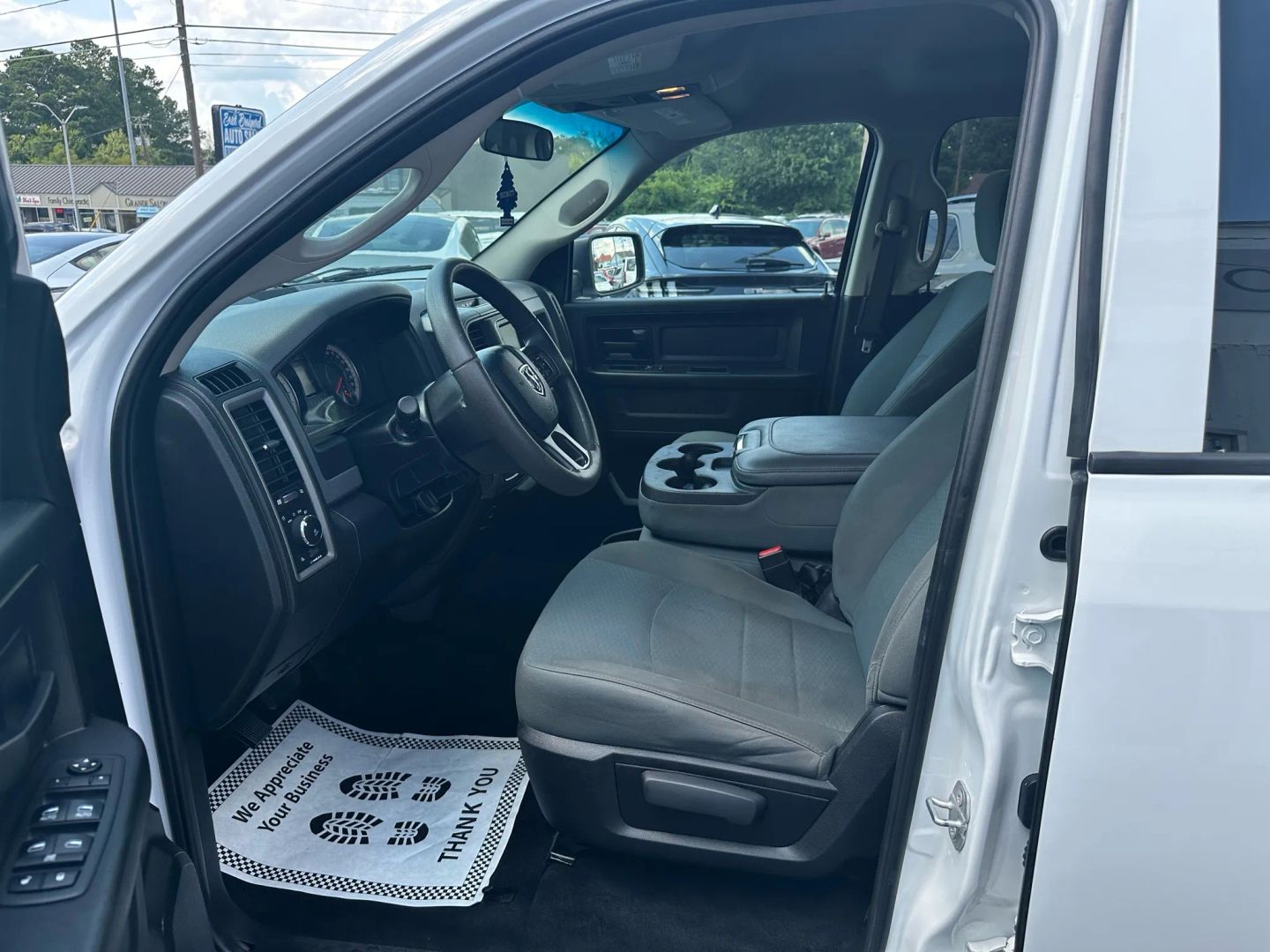 2018 RAM Ram 1500 Pickup Express - Photo 9